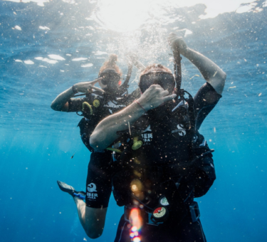 Importance and the methods of equalizing in scuba diving