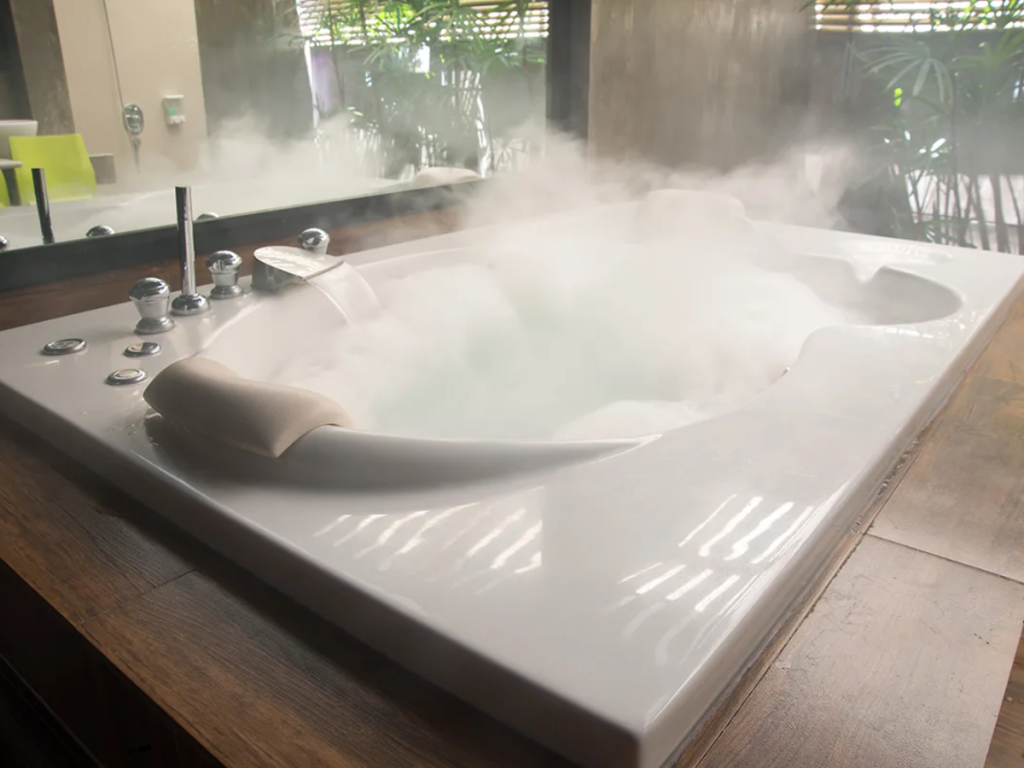 Hot Baths after Scuba diving should be avoided.